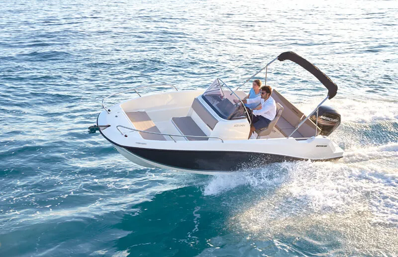 barco quicksilver 6 metros