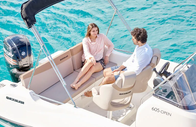 barco quicksilver 6 metros