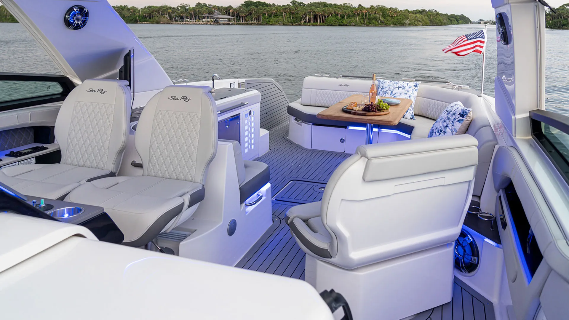 Sea Ray SLX 400