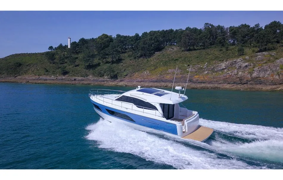 RODMAN 42 COUPE