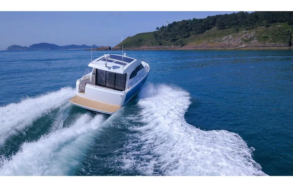RODMAN 42 COUPE