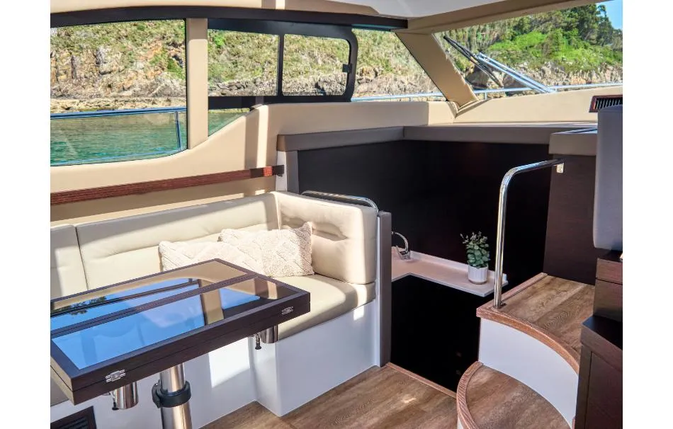 RODMAN 42 COUPE