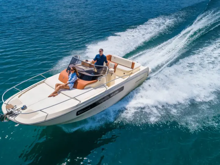 Invictus CX 250 Capoforte