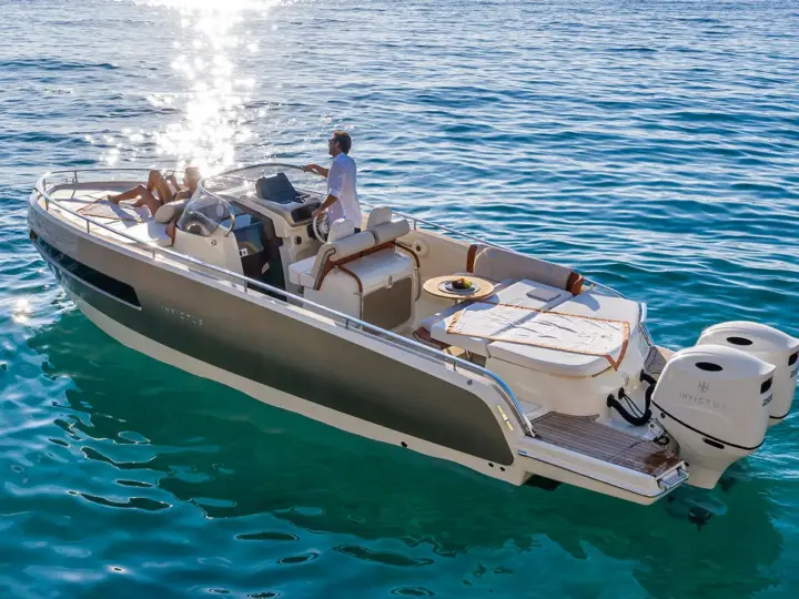 Invictus 280 GT