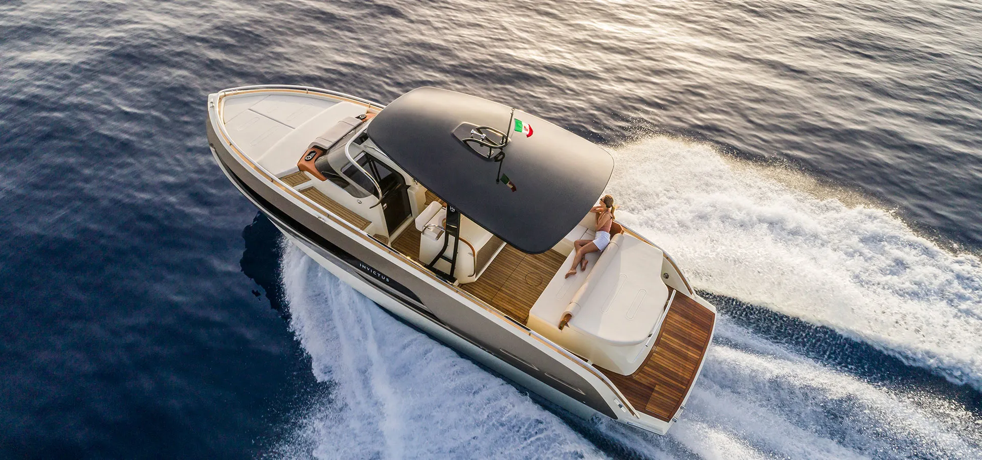 Invictus GT 320