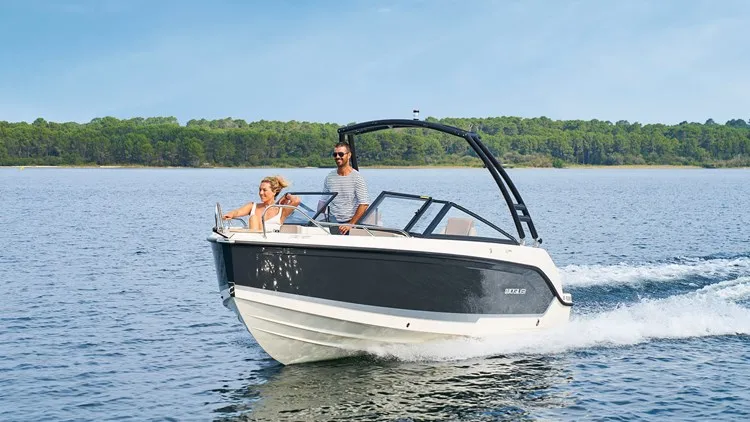 Quicksilver Activ 605 Sundeck