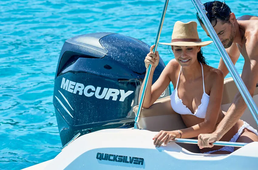 Quicksilver Activ 675 Sundeck