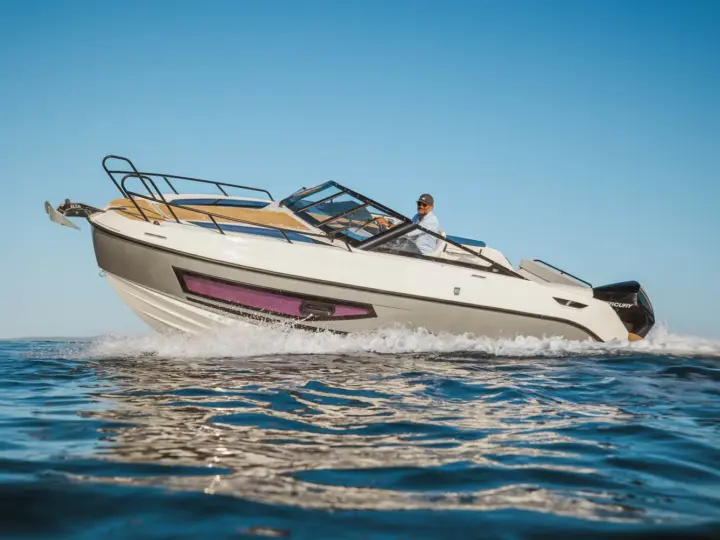 Quicksilver Activ 755 Cruiser