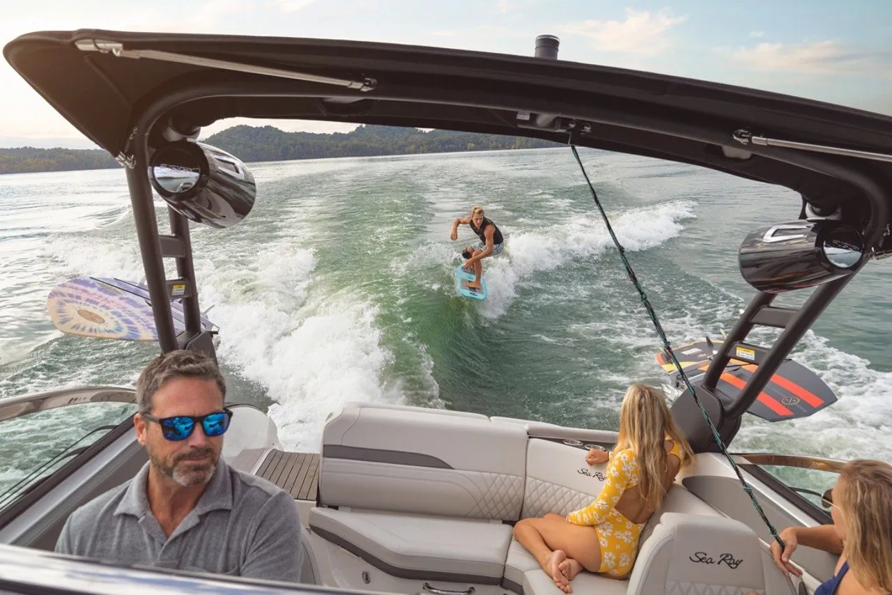 Sea Ray SDX 260 Surf