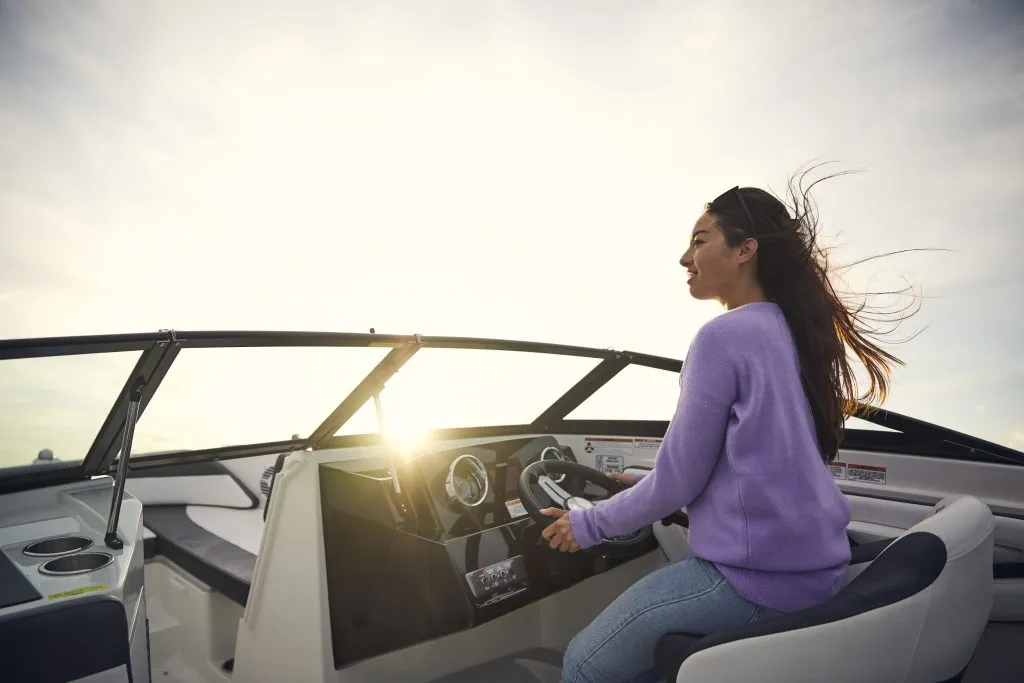 Sea Ray SPX 210