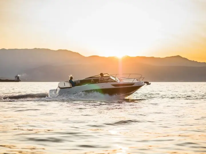 Sea Ray Sun Sport 230