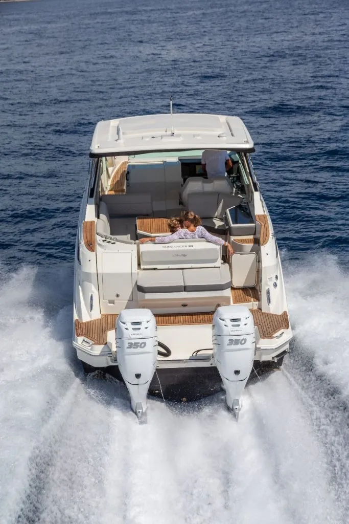 Sea Ray Sundancer 320 OB