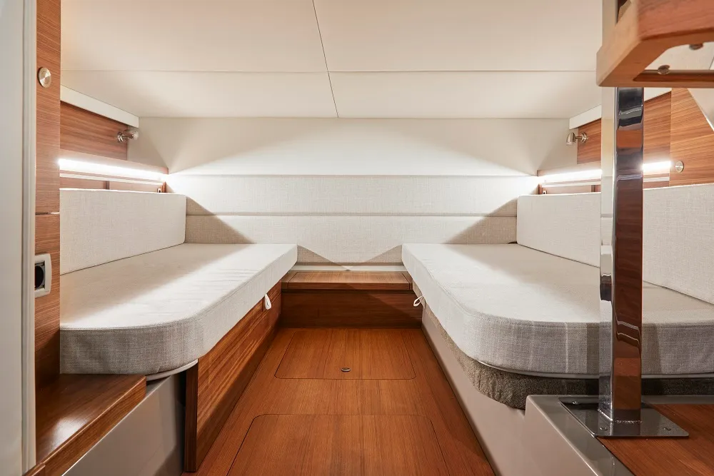 Sea Ray Sundancer 320
