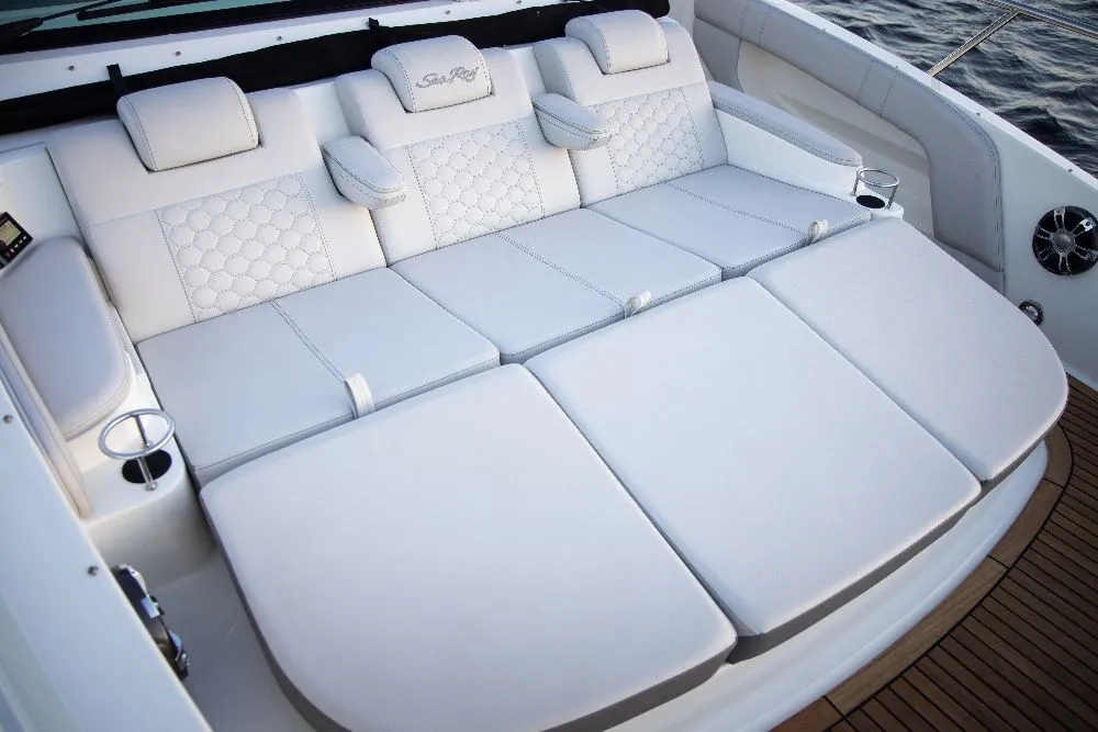 Sea Ray Sundancer 320