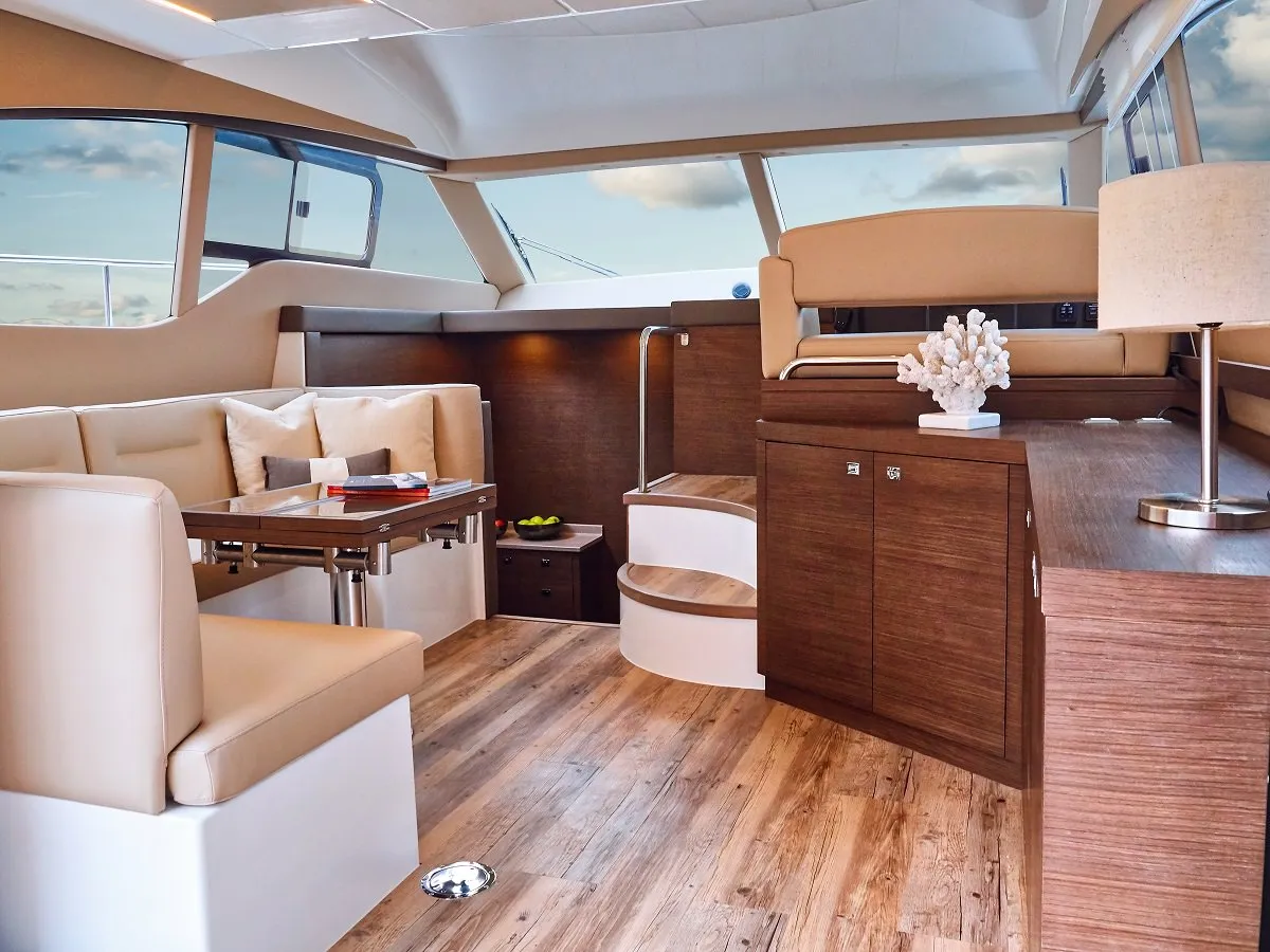 RODMAN 42 SPIRIT Fly Bridge