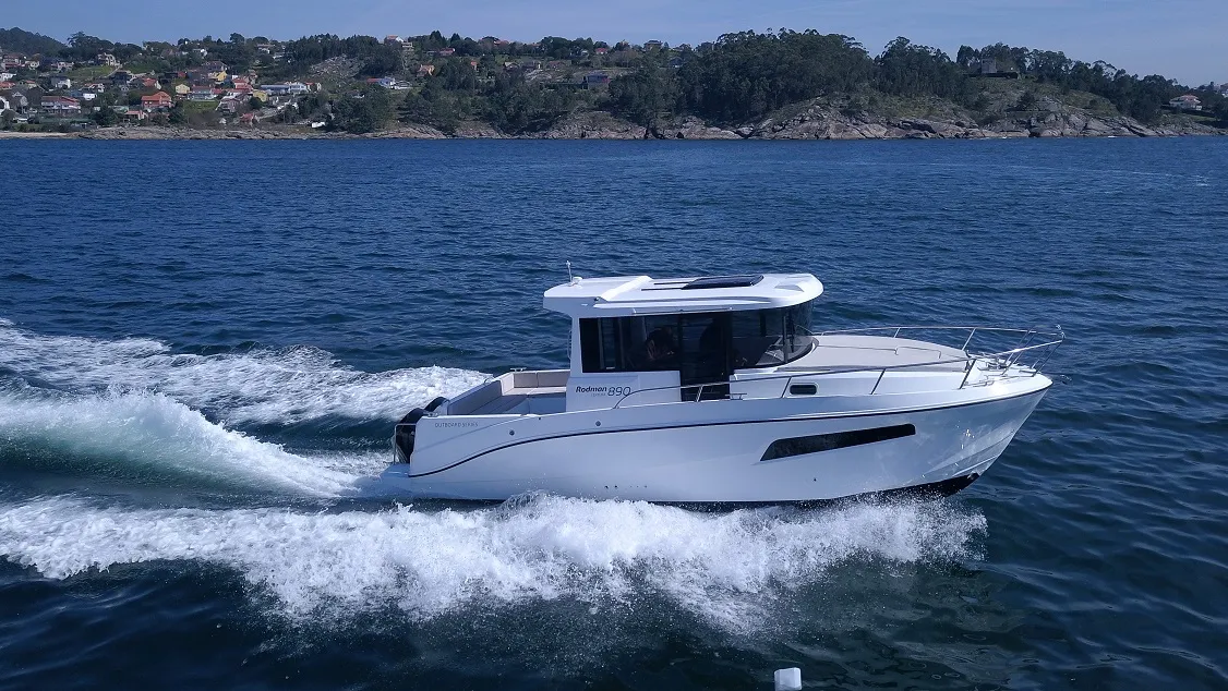 RODMAN 890 HT VENTURA