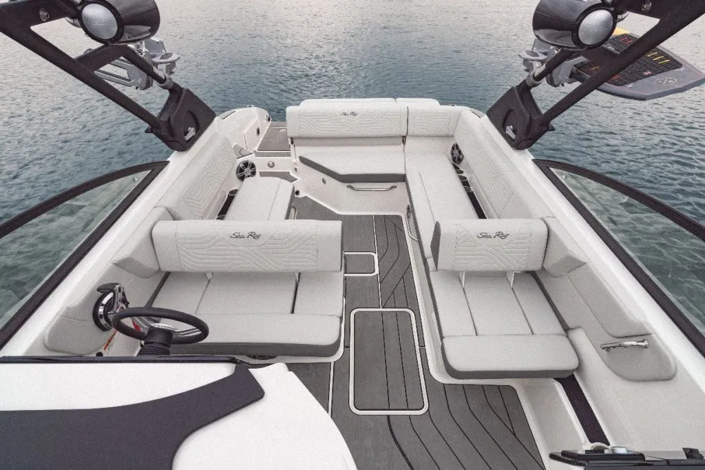 SEA RAY SDX 270 SURF