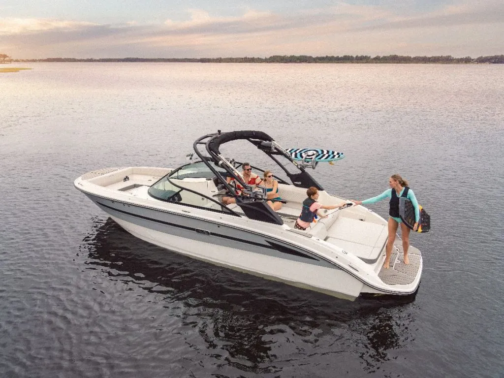 SEA RAY SDX 270 SURF