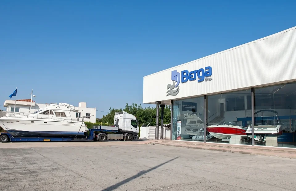 Hermanos Berga - Transporte de embarcaciones